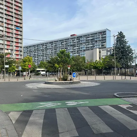 Espace Familial Proche De Paris 아파트