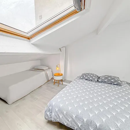 Espace Familial Proche De Paris 라쿠르뇌브
