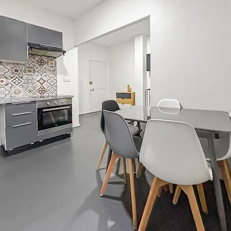 Espace Familial Proche De Paris 라쿠르뇌브